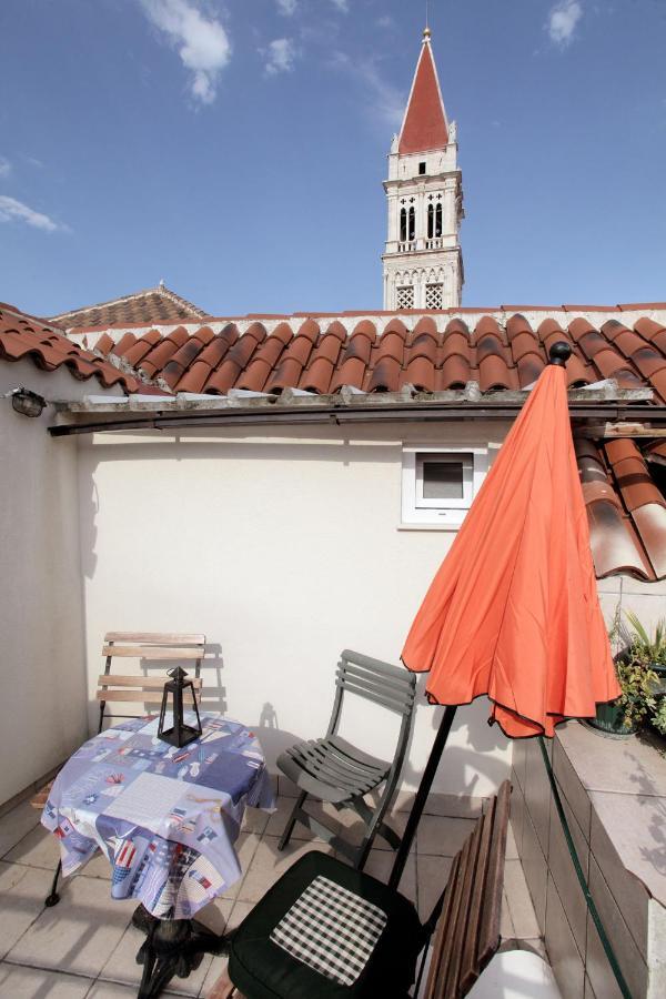 Phaedra Apartment Traù Esterno foto